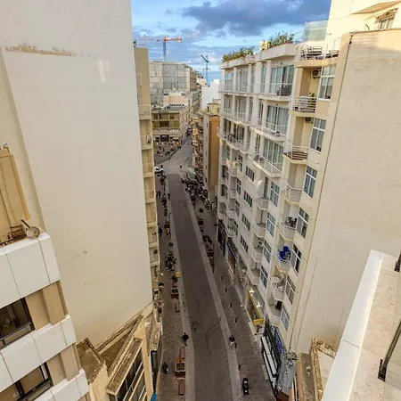 Main Street Luxury 13 With Shared Rooftop Pool & Bbq Apartment