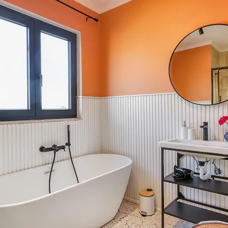 Apartment Main Street Luxury 13 With Shared Rooftop Pool & Bbq *