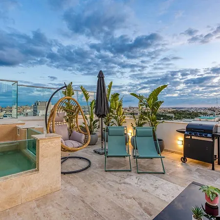 Main Street Luxury 13 With Shared Rooftop Pool & Bbq Sliema