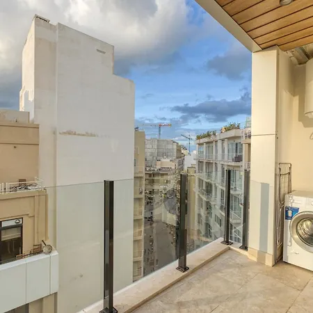 Main Street Luxury 13 With Shared Rooftop Pool & Bbq *